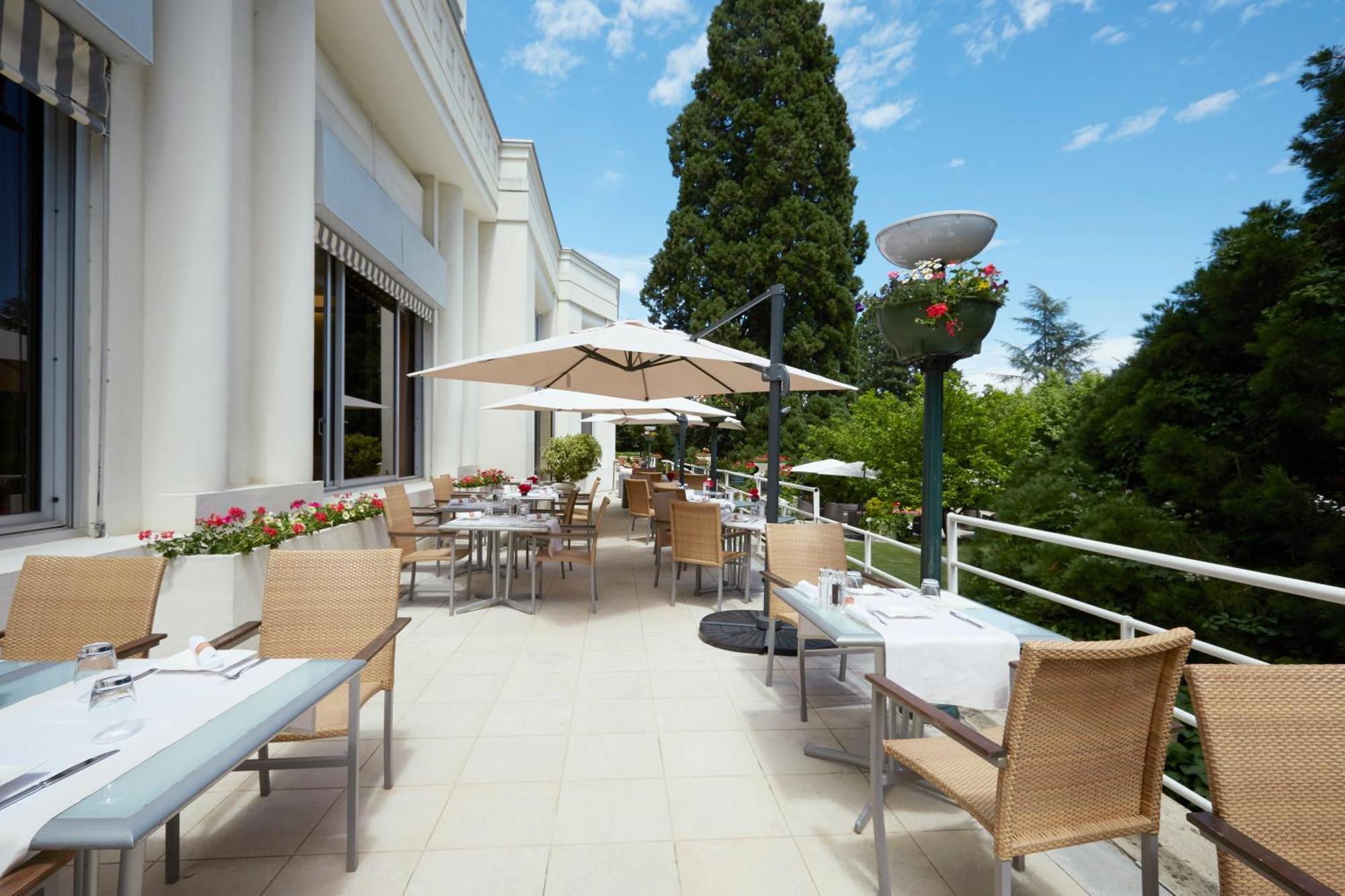 Le Grand Hôtel - Domaine De Divonne Divonne-les-Bains Exterior foto