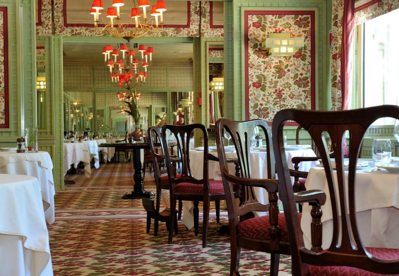 Le Grand Hôtel - Domaine De Divonne Divonne-les-Bains Exterior foto